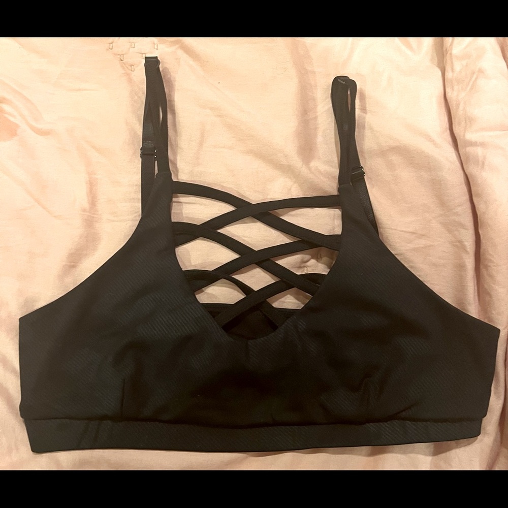 Bombshell Sportswear sports bra Size Medium